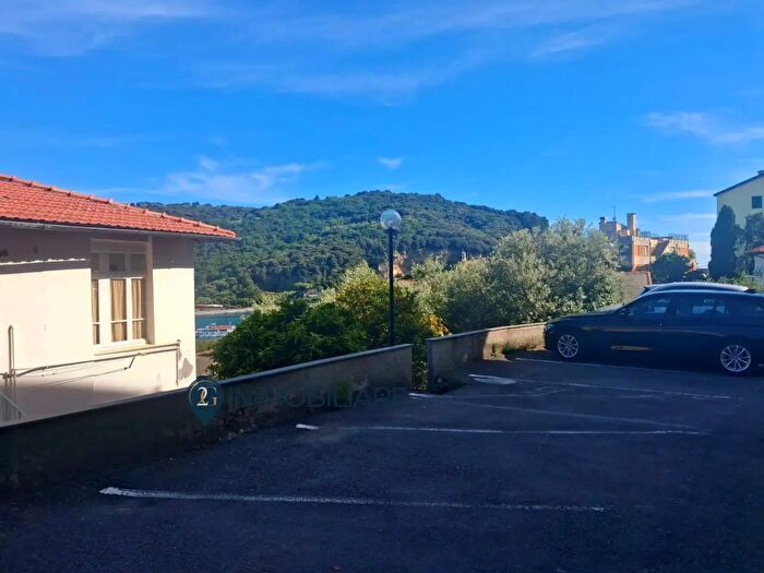 Appartamento quadrilocale in vendita in Via delle Ville, Portovenere