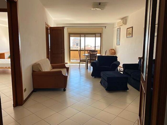 Appartamento trilocale in affitto in Via Johann Wolfgang von Goethe, Zisa, Palermo
