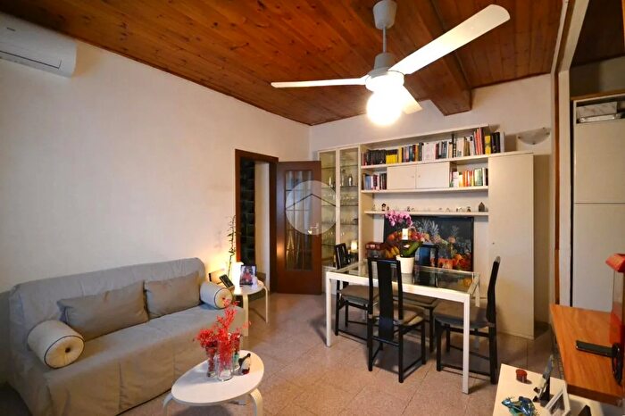 Casa bilocale in vendita in Via Edmondo De Amicis, Sedriano