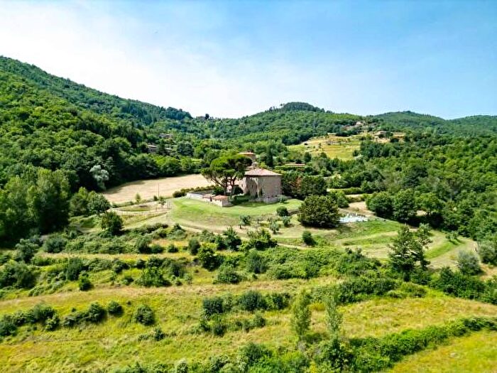 Casa con 6 locali in vendita in Vaglie, Cortona