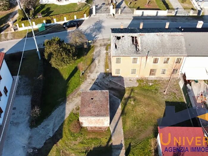 Casa in vendita in Via Rossini, Noale