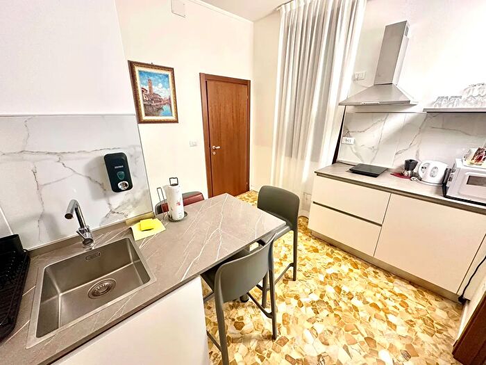 Appartamento con 7 locali in vendita in Santa Croce, Venezia