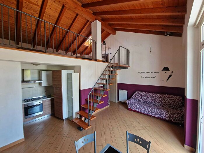 Appartamento trilocale in vendita in Ricco Del Golfo Di Spezia