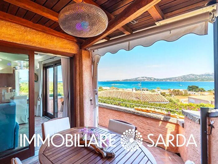 Casa con 5 locali in vendita in Via Monti Corru Snc, Arzachena