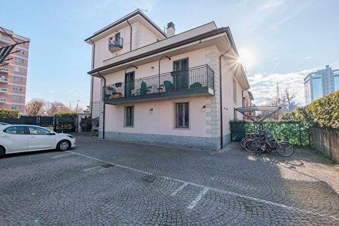 Appartamento monolocale in affitto in Via Giuseppe Ripamonti, Vigentino Fatima, Milano