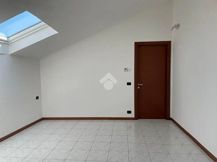 Appartamento monolocale in vendita in Via Gerolamo da Cardano, Cardano Al Campo