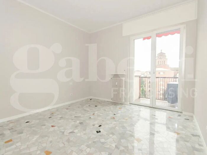 Appartamento bilocale in vendita in Via Ajaccio, Milano