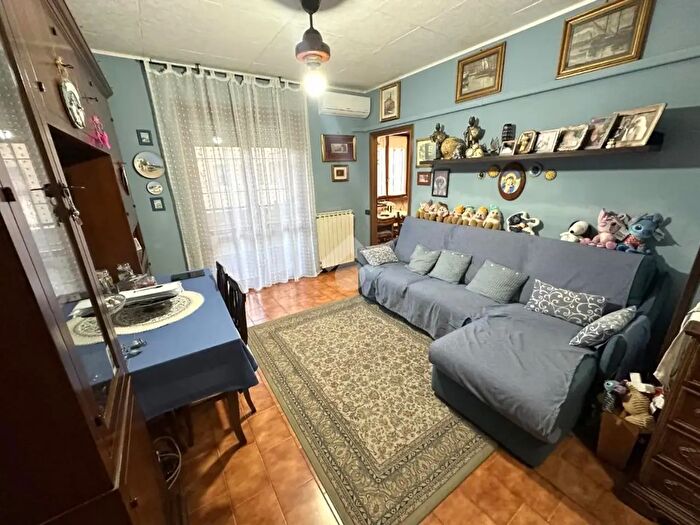 Appartamento trilocale in vendita in Via Santa Maria in Pratello, Paullo