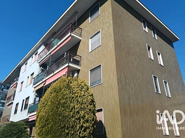 Appartamento trilocale in vendita in Via Massimo dAzeglio, Bollate