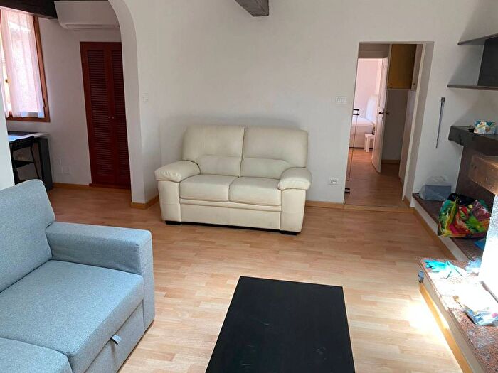 Appartamento quadrilocale in affitto in Piazza de' Calderini, Castiglione Tribunale, Bologna