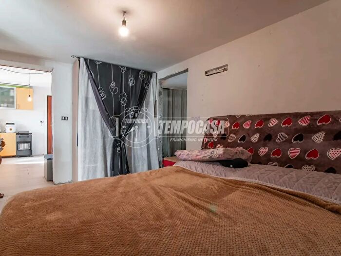 Appartamento trilocale in vendita in Via Patrioti, Guanzate