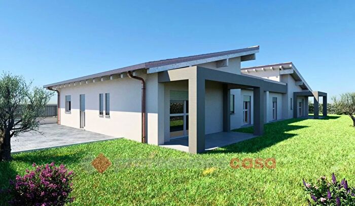 Casa quadrilocale in vendita in Via R Morandi, Perugia