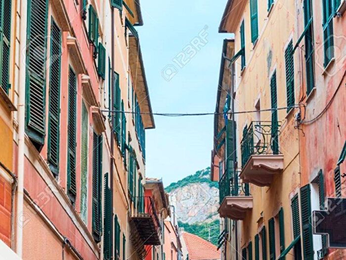 Appartamento bilocale in affitto in Via Torino, Centro, Finale Ligure