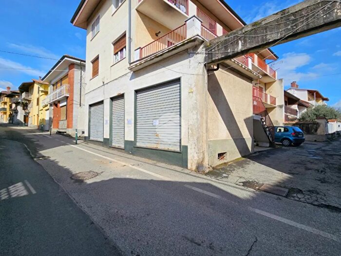 Appartamento trilocale in vendita in Via Giuseppe Garibaldi, Caluso