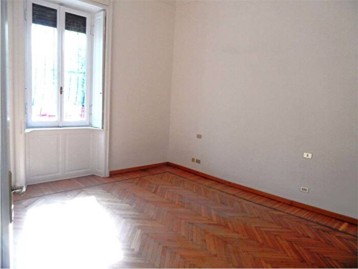 Appartamento trilocale in affitto in Viale Romagna, Città Studi, Milano