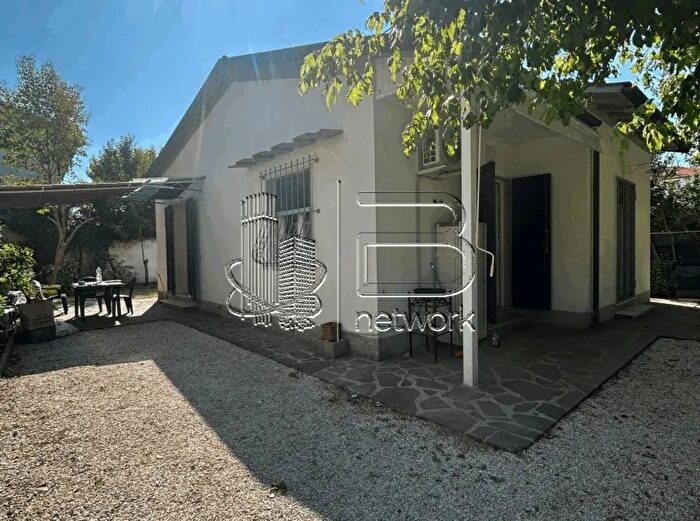 Casa trilocale in vendita in Pietrasanta