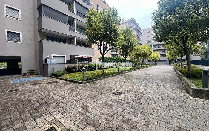 Appartamento trilocale in vendita in Rozzano