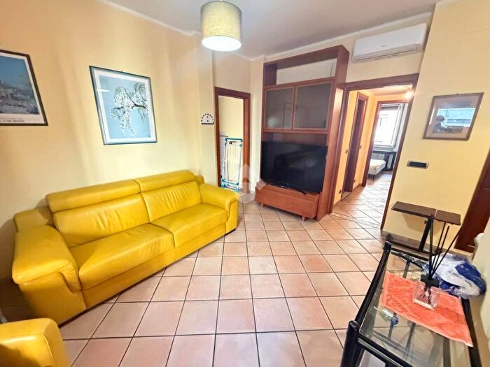 Appartamento trilocale in affitto in Viale Marco Polo, Ostiense, Roma