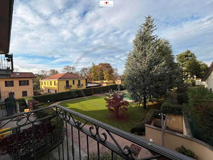 Case in Vendita e in Affitto - 3