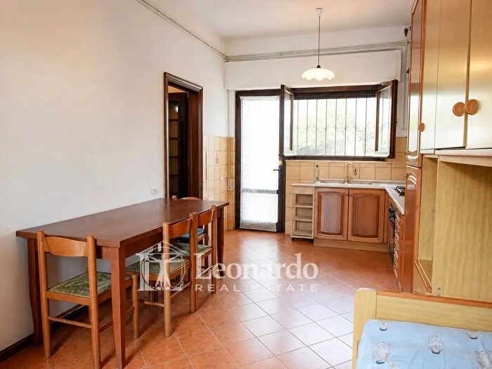 Case in Vendita e in Affitto - 2