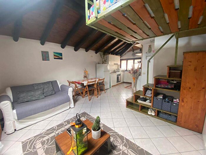 Appartamento monolocale in affitto in Via Raffaello Carrara, Centro, Albino