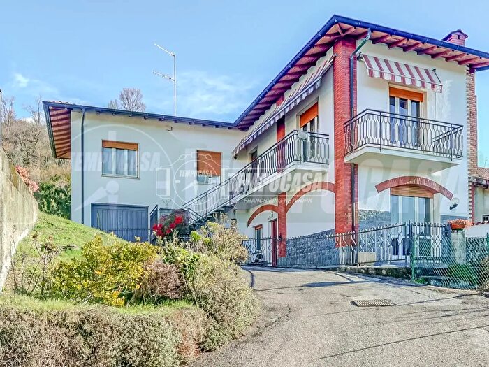 Casa in vendita in Cocquio Trevisago