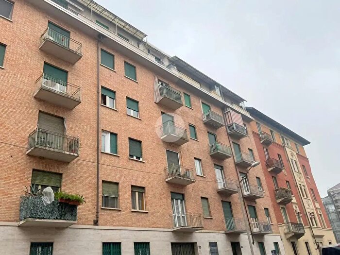 Appartamento bilocale in vendita in Via Gubbio, Torino