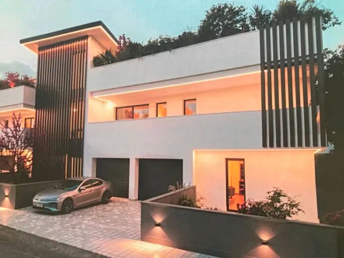 Appartamento quadrilocale in vendita in Via Biagio Bernardi, Forli'