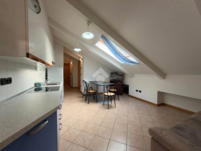 Appartamento bilocale in affitto in Via Piazzo Boccardo, Centro, Grosio