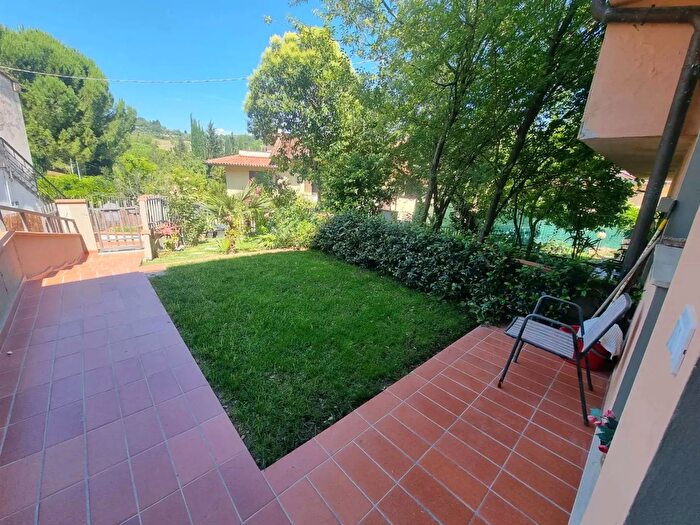 Casa con 6 locali in vendita in Montespertoli