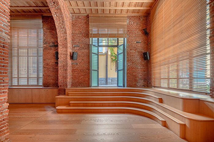 Appartamento con 5 locali in vendita in Milano