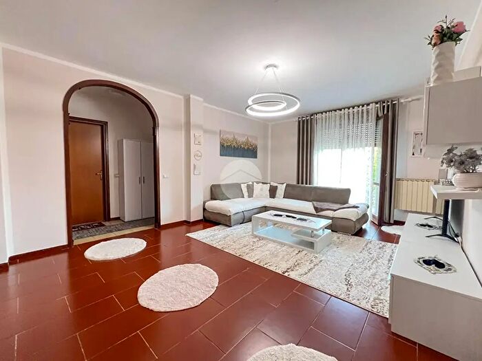 Appartamento trilocale in vendita in Via Trieste, Castelcovati