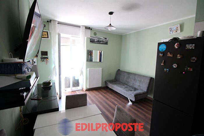 Appartamento bilocale in vendita in Via Bolzano, Limbiate