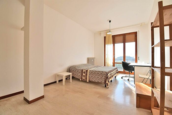 Appartamento quadrilocale in vendita in Via Sansedoni, Siena