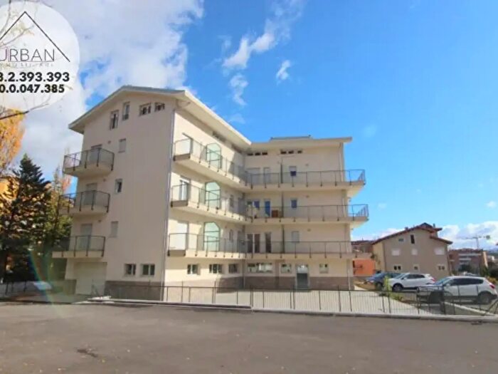 Appartamento con 5 locali in affitto in L'Aquila