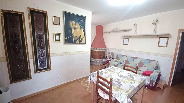 Appartamento con 5 locali in vendita in Via Circonvallazione, Amaseno