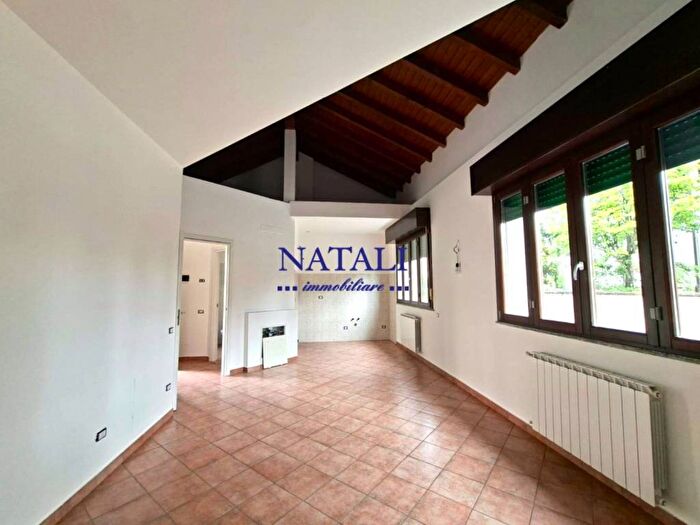 Appartamento monolocale in affitto in Via Montebello, San Martino, Legnano
