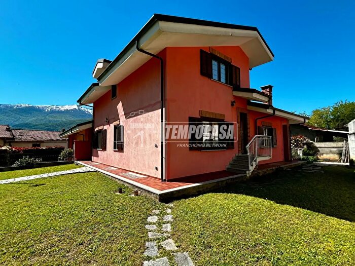Case in Vendita e in Affitto - 2