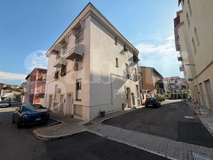 Appartamento trilocale in vendita in Via Fratelli Moretti, Terni