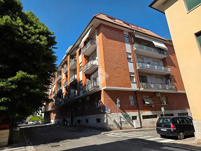 Appartamento trilocale in vendita in Via Nazario Sauro, Ascoli Piceno