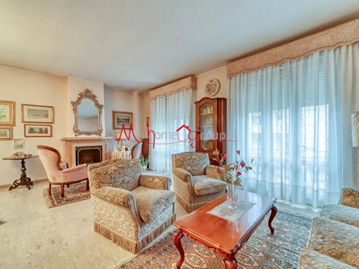 Casa con 5 locali in vendita in Via Amedeo Avogadro, Padova