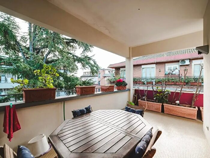 Appartamento quadrilocale in vendita in Viale Cortina dAmpezzo, Roma