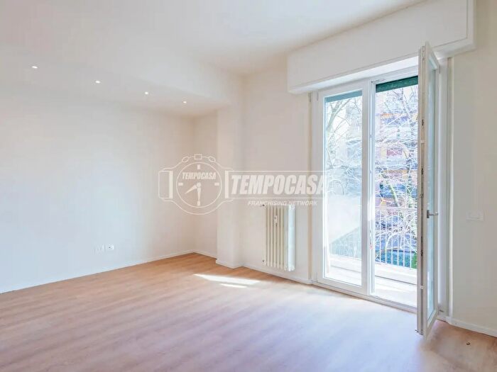 Appartamento quadrilocale in vendita in Viale Duca Alessandro, Parma