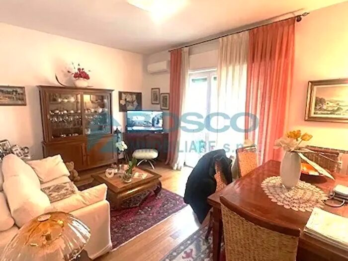 Appartamento quadrilocale in vendita in Via Vittorio Veneto, La Spezia