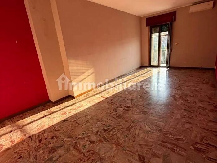 Appartamento trilocale in vendita in Via Pigna, Napoli