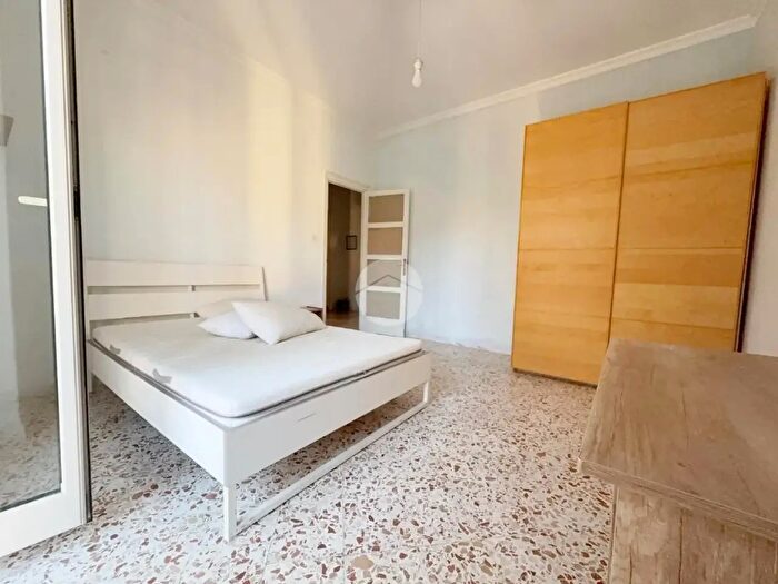 Appartamento trilocale in vendita in Via Elia Augusto, Palermo