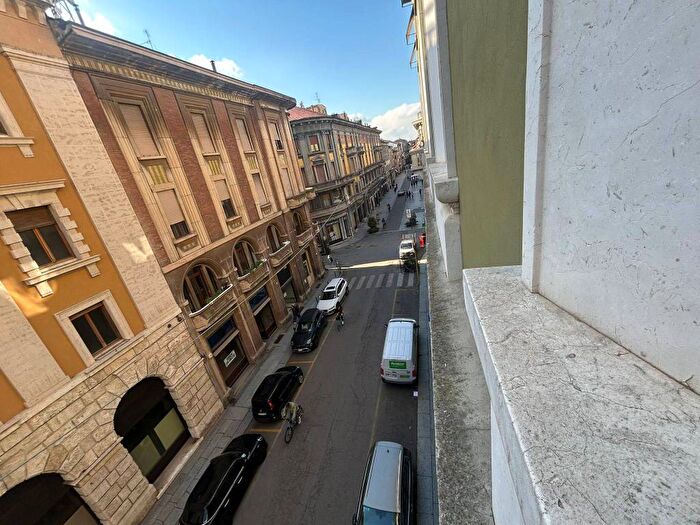 Appartamento trilocale in affitto in Corso Campi, Centro, Cremona