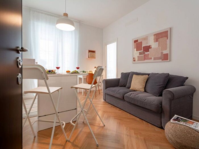 Appartamento bilocale in affitto in Via Carlo Torre A, Navigli Darsena, Milano