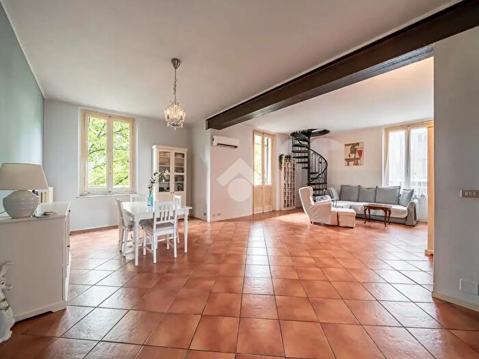 Appartamento trilocale in vendita in Viale Giovanni Rustici, Parma