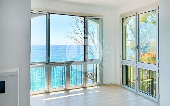 Appartamento con 6 locali in vendita in Sanremo